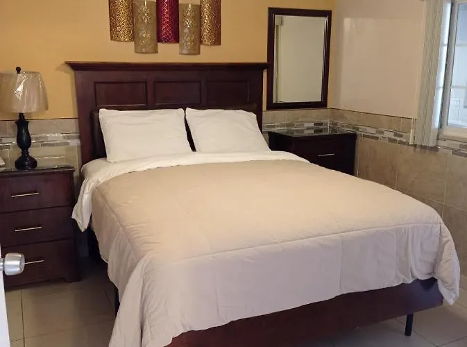 Suites Leon Rojo